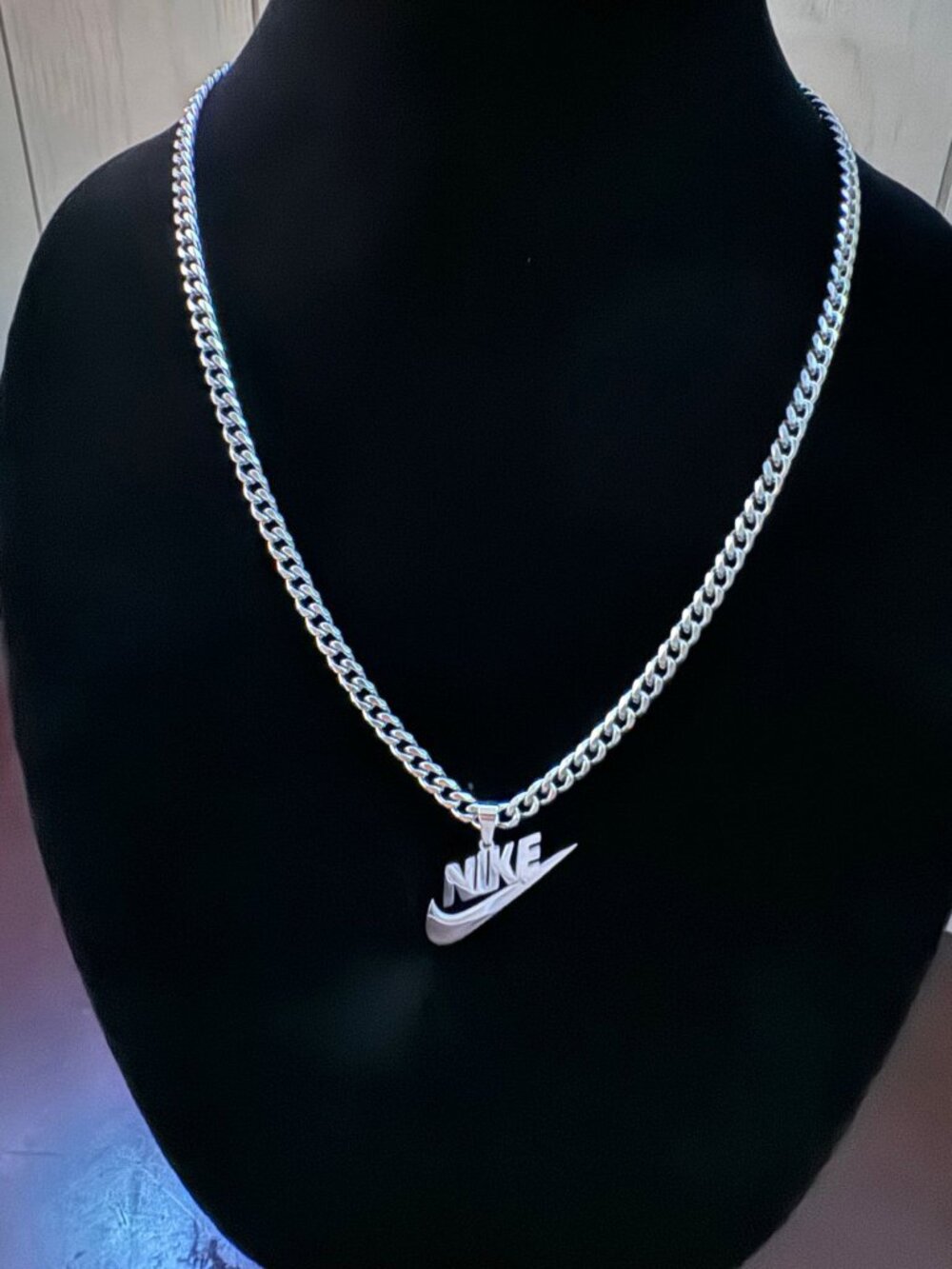 NEW - Silver Nike Necklace - 5mm Cuban - Silver 22" Chain - Unisex